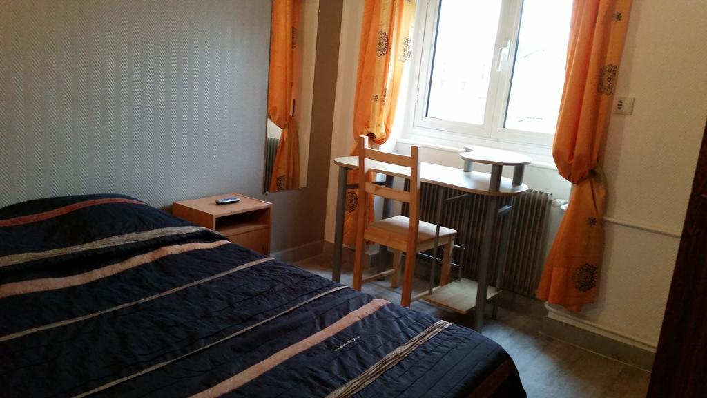 Hotel D'Alsace Villeurbanne Habitación foto